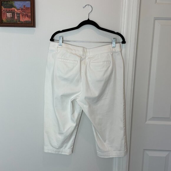 St. John's Bay White 16" Capris - 12P - Picture 5 of 13